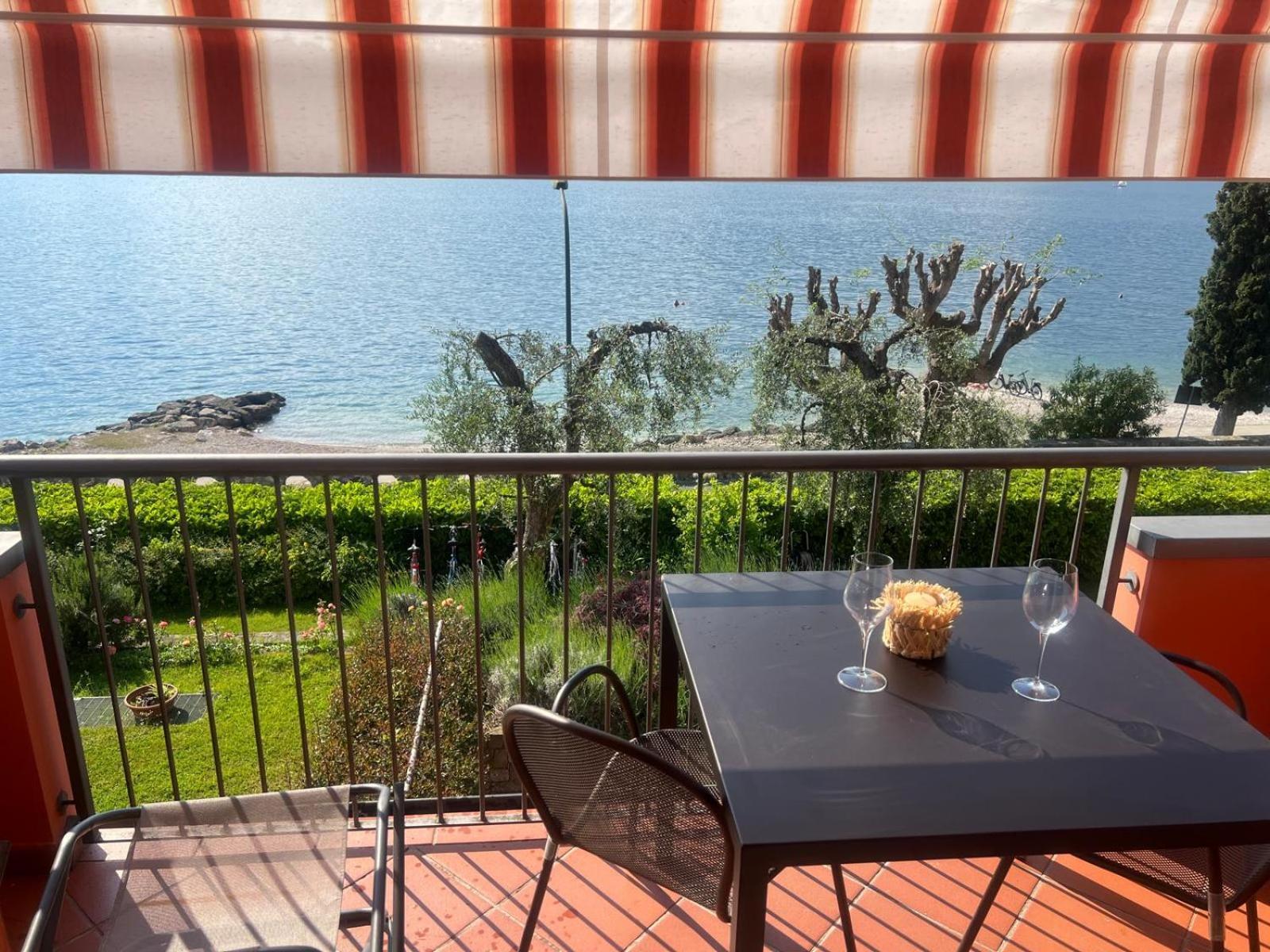 Residence Villa Al Lido Brenzone Extérieur photo